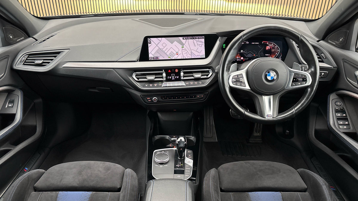 BMW 1 Series Image 12