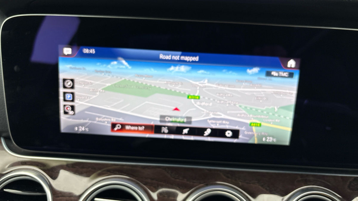 Mercedes-Benz E Class Image 17