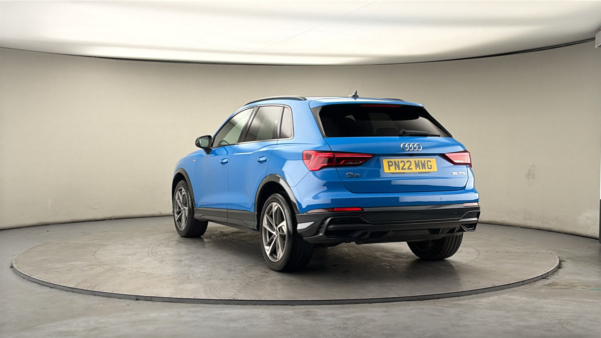 More views of Audi Q3