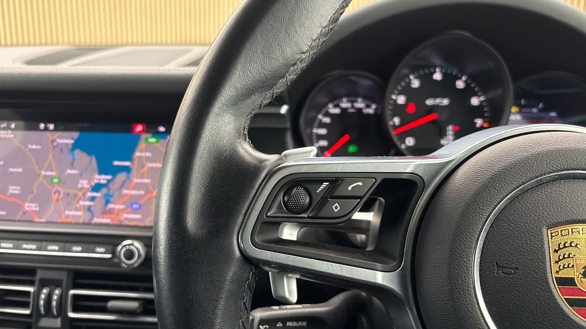 Porsche Macan Image 13