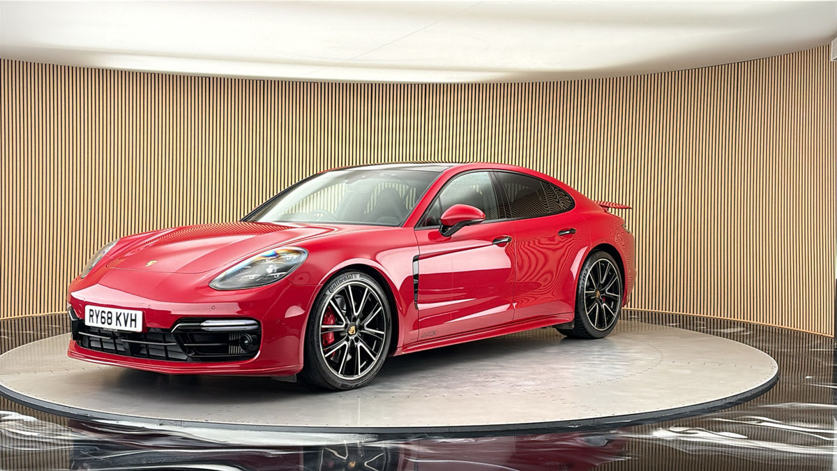 Porsche Panamera Image 20