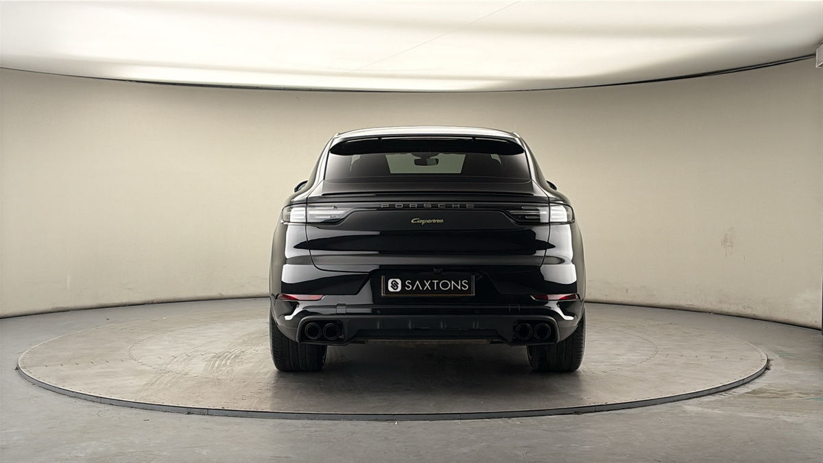 Porsche Cayenne Image 4