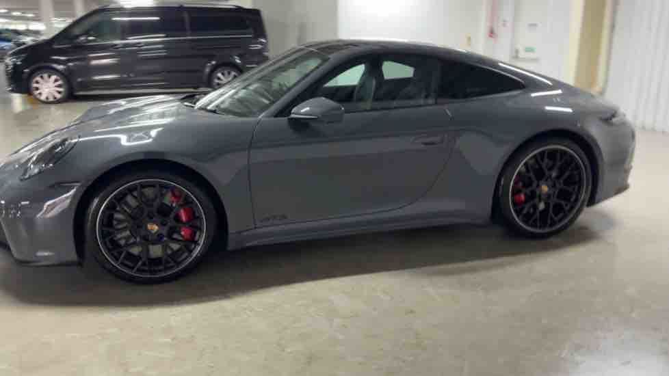 More views of Porsche 911