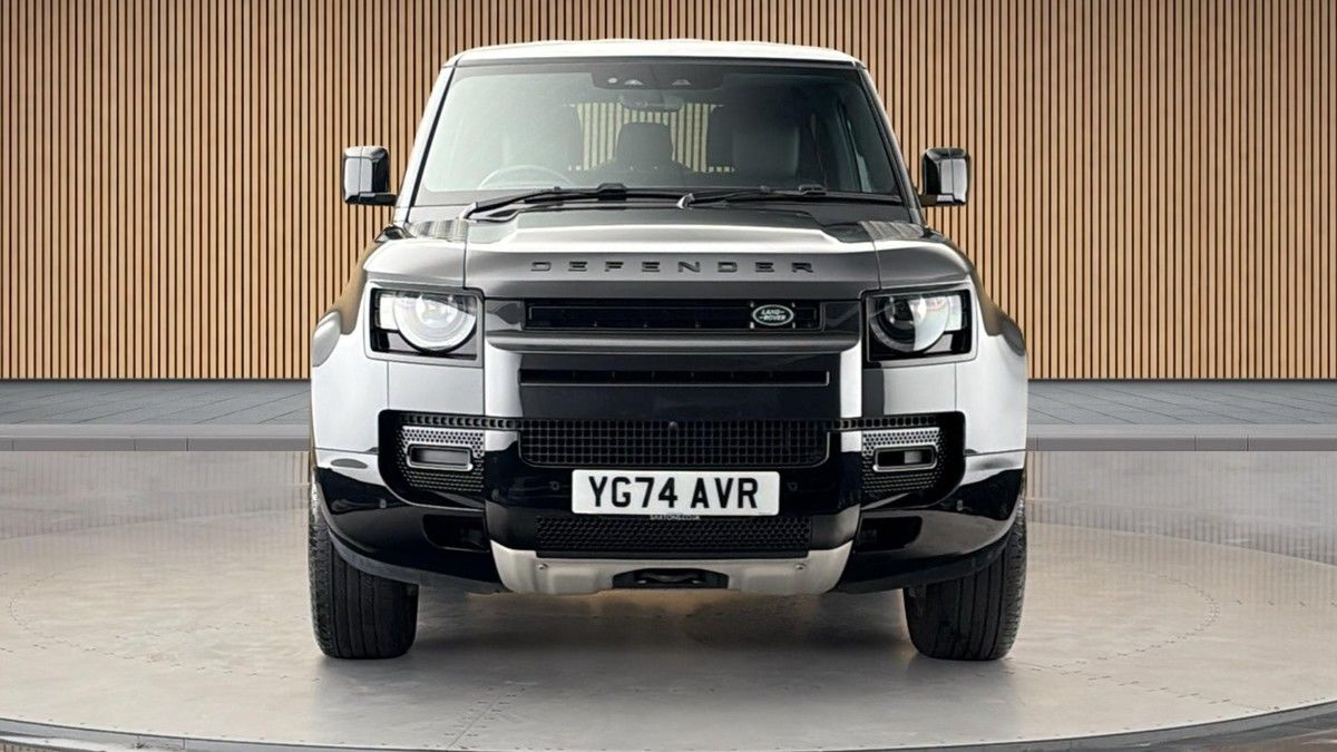 Land Rover Defender 90 Image 3