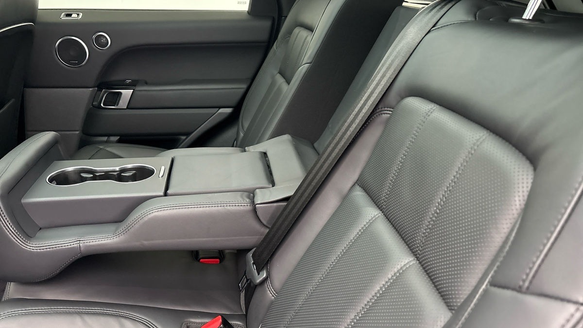 Land Rover Range Rover Sport Image 9