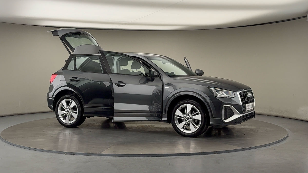 More views of Audi Q2