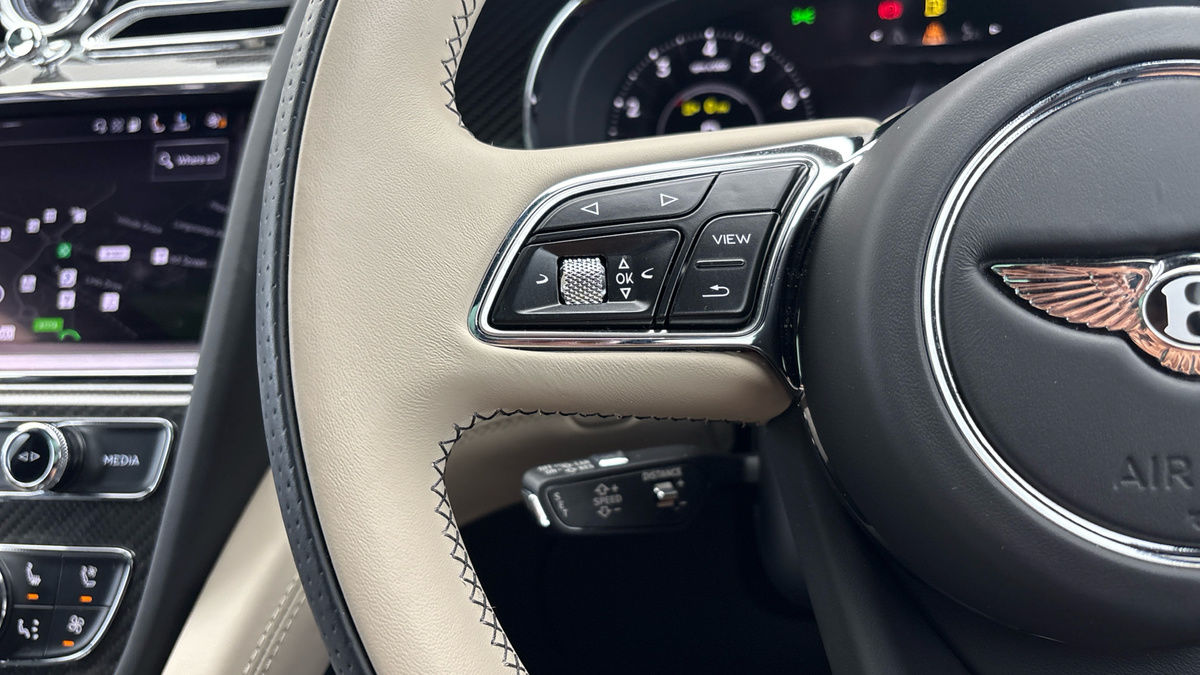 Bentley Bentayga Image 13