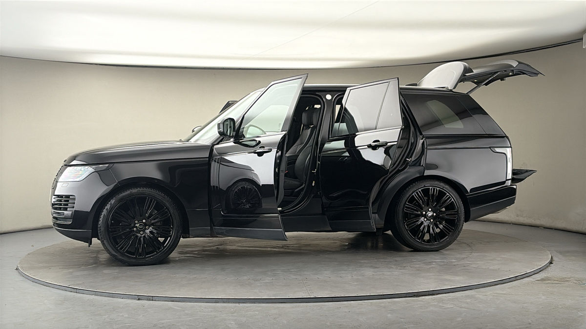 More views of Land Rover Range Rover