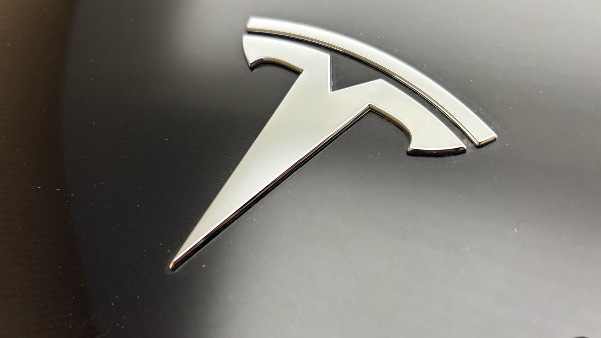 Tesla Model Y Image 24
