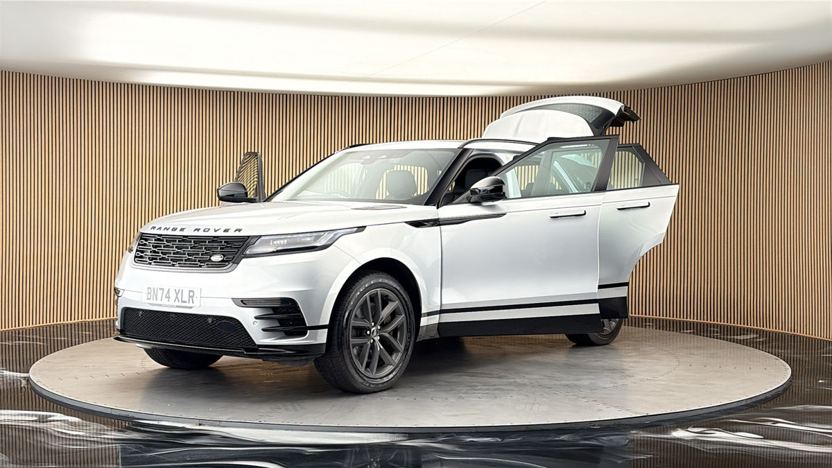 More views of Land Rover Range Rover Velar