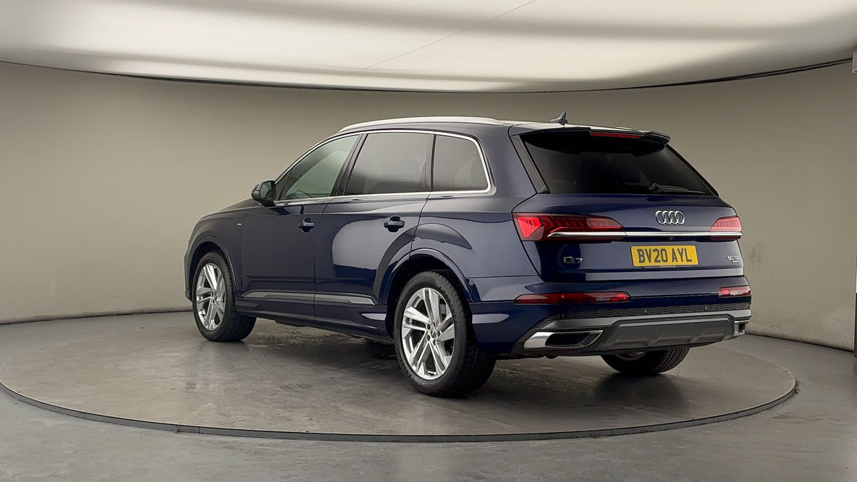 Audi Q7 Image 4