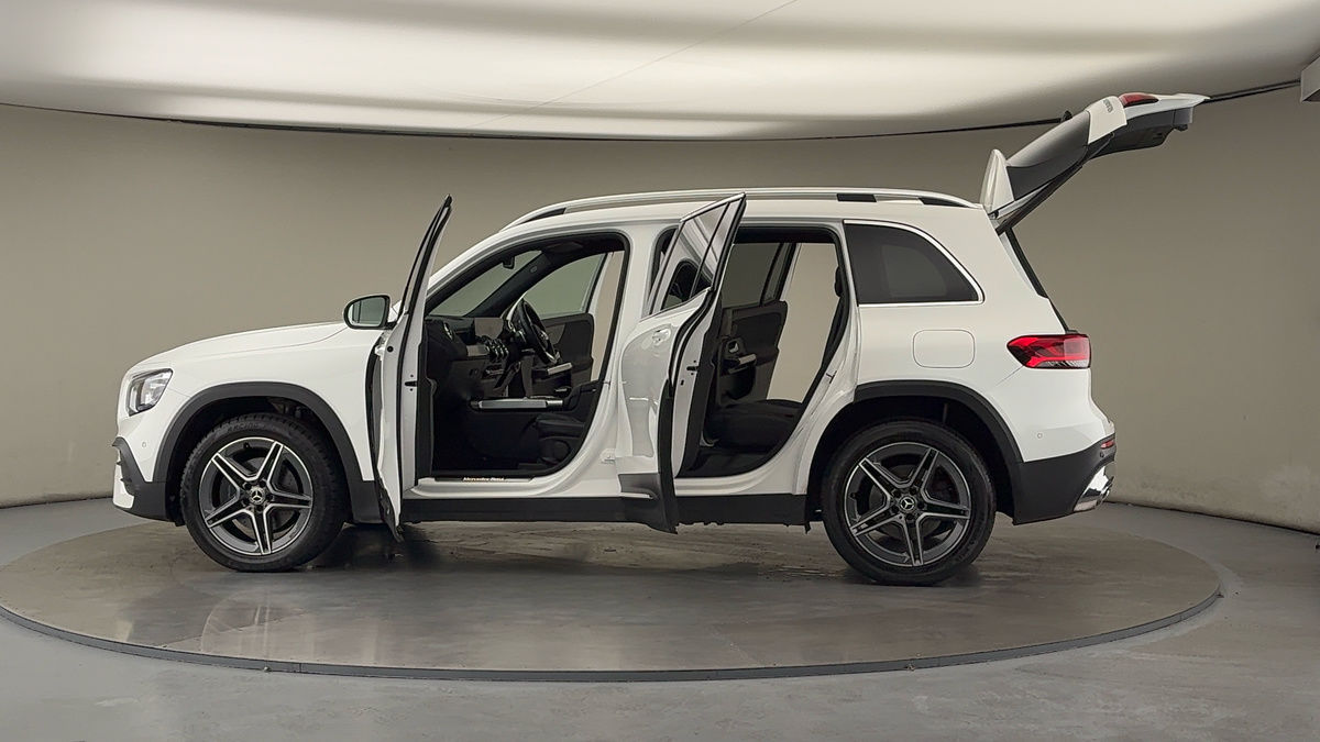 More views of Mercedes-Benz GLB