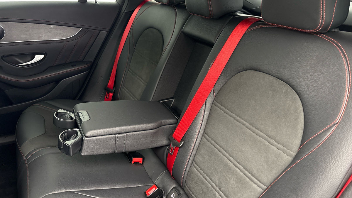 Mercedes-Benz GLC Image 9