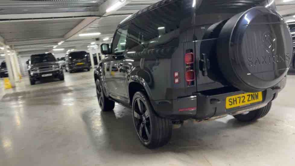 More views of Land Rover Defender 90