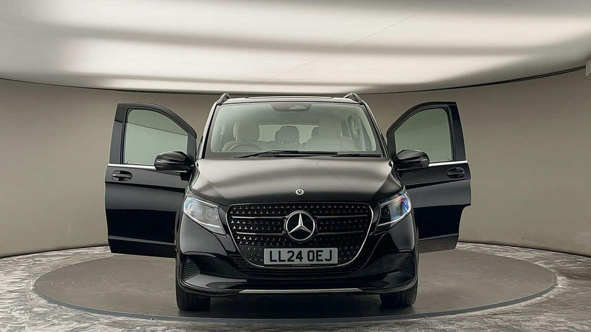 More views of Mercedes-Benz V Class