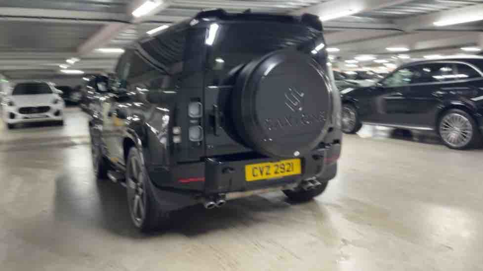 More views of Land Rover Defender 90