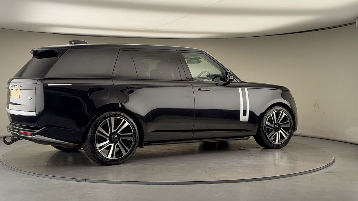 More views of Land Rover Range Rover