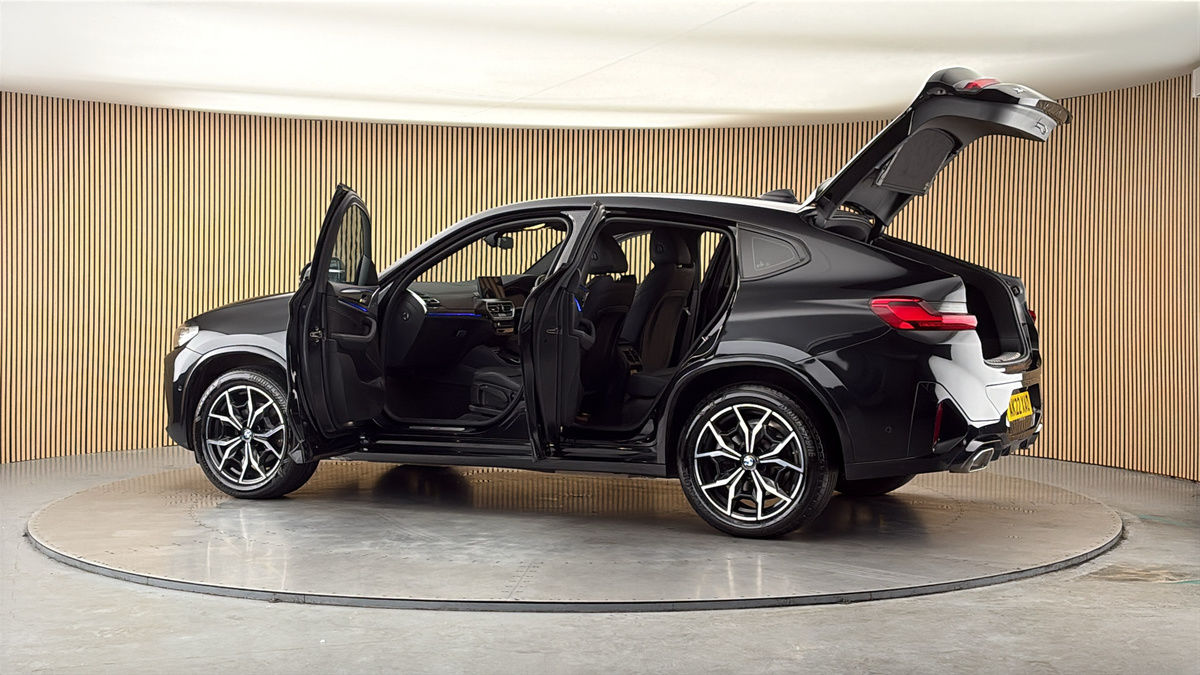 More views of BMW X4