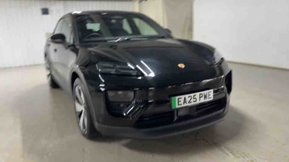 More views of Porsche Macan