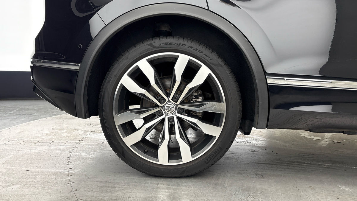 Volkswagen Tiguan Image 10