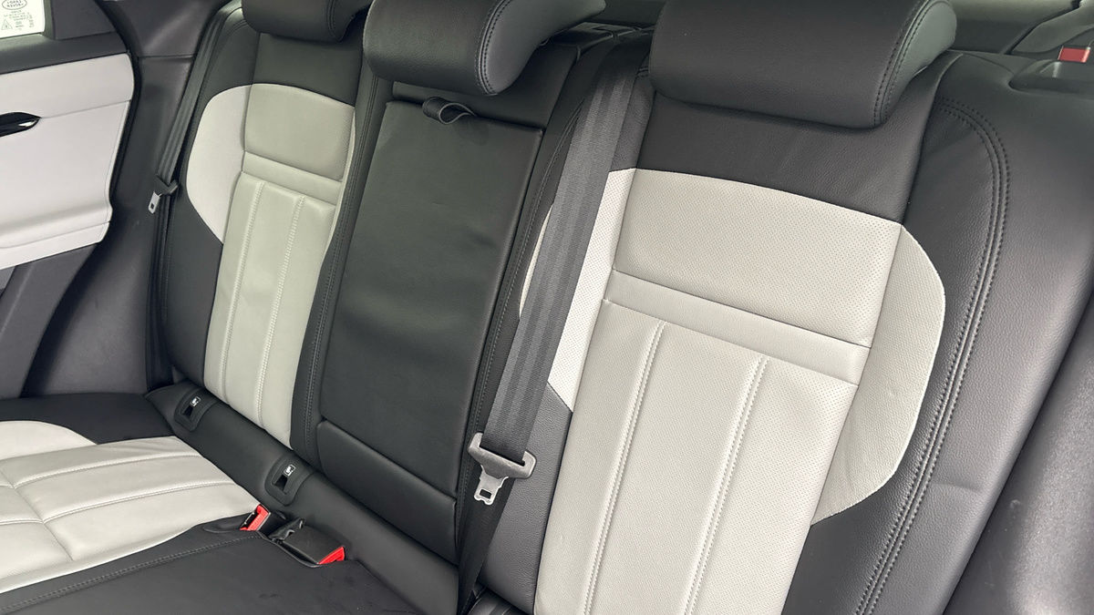 Land Rover Range Rover Evoque Image 8