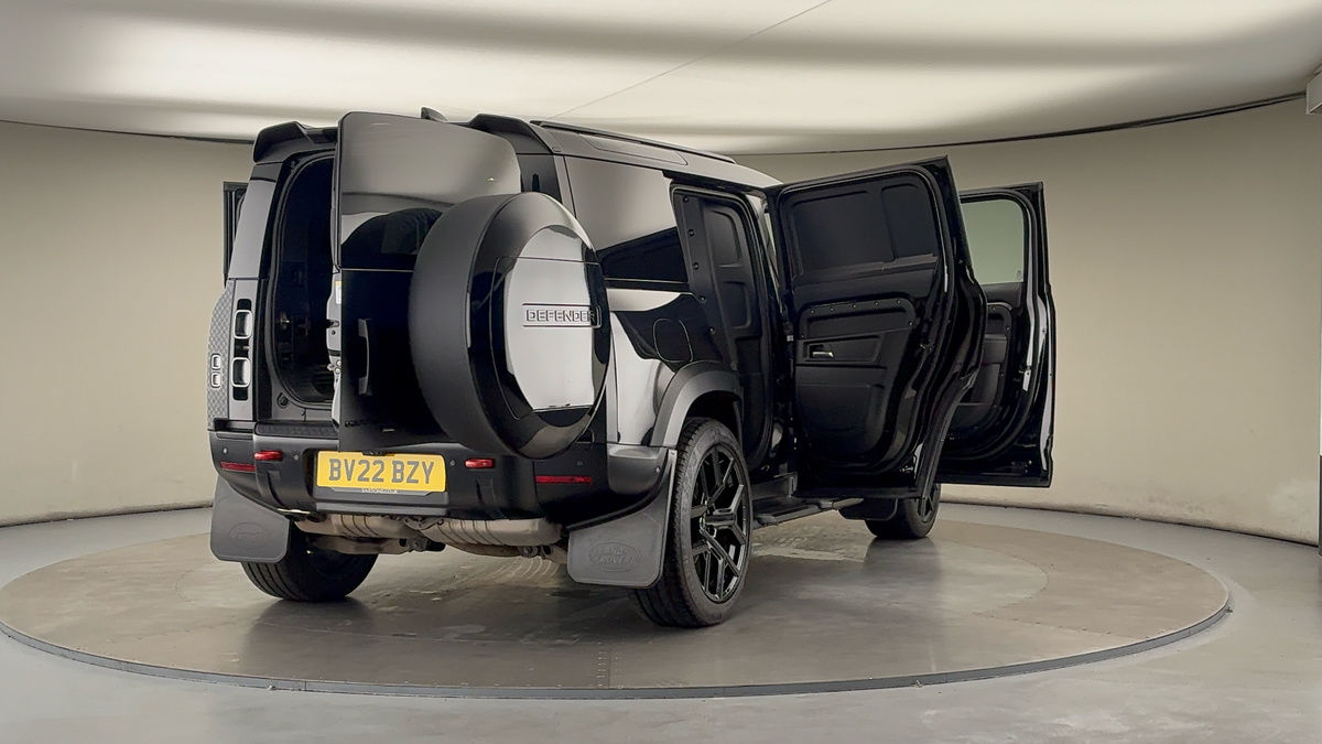 More views of Land Rover Defender 110