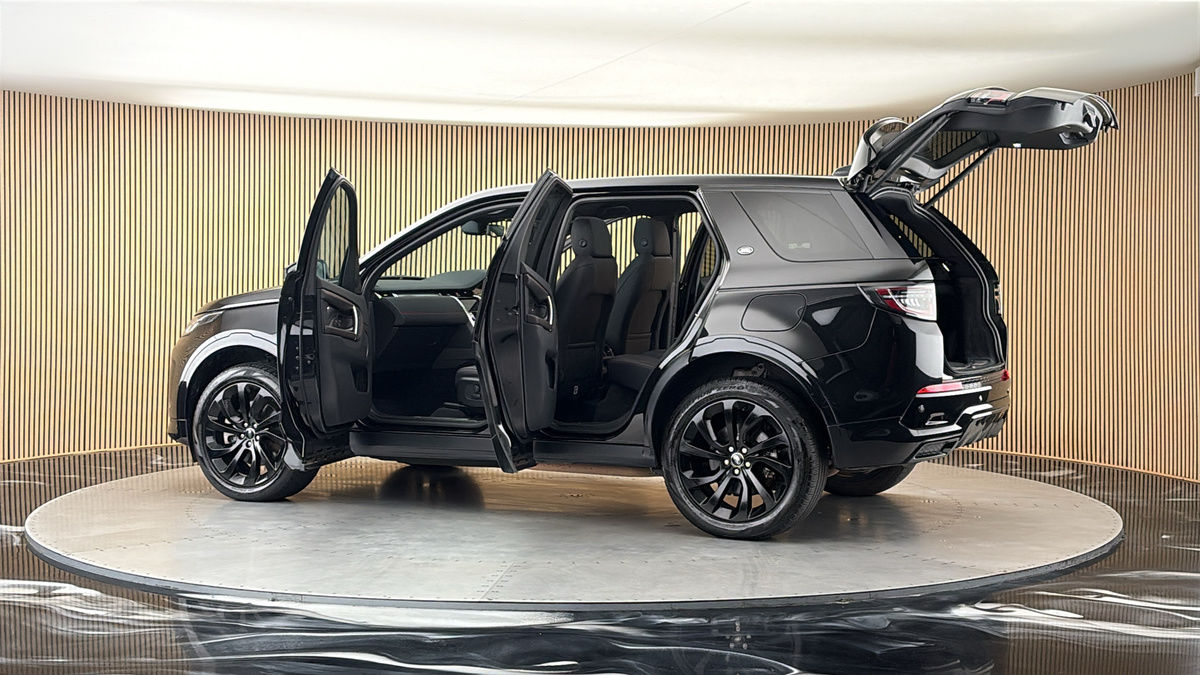 More views of Land Rover Discovery Sport
