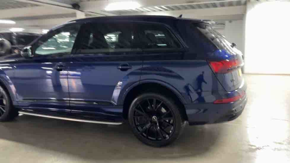 More views of Audi Q7
