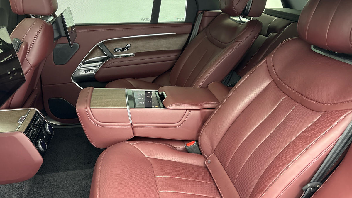 Land Rover Range Rover Image 9