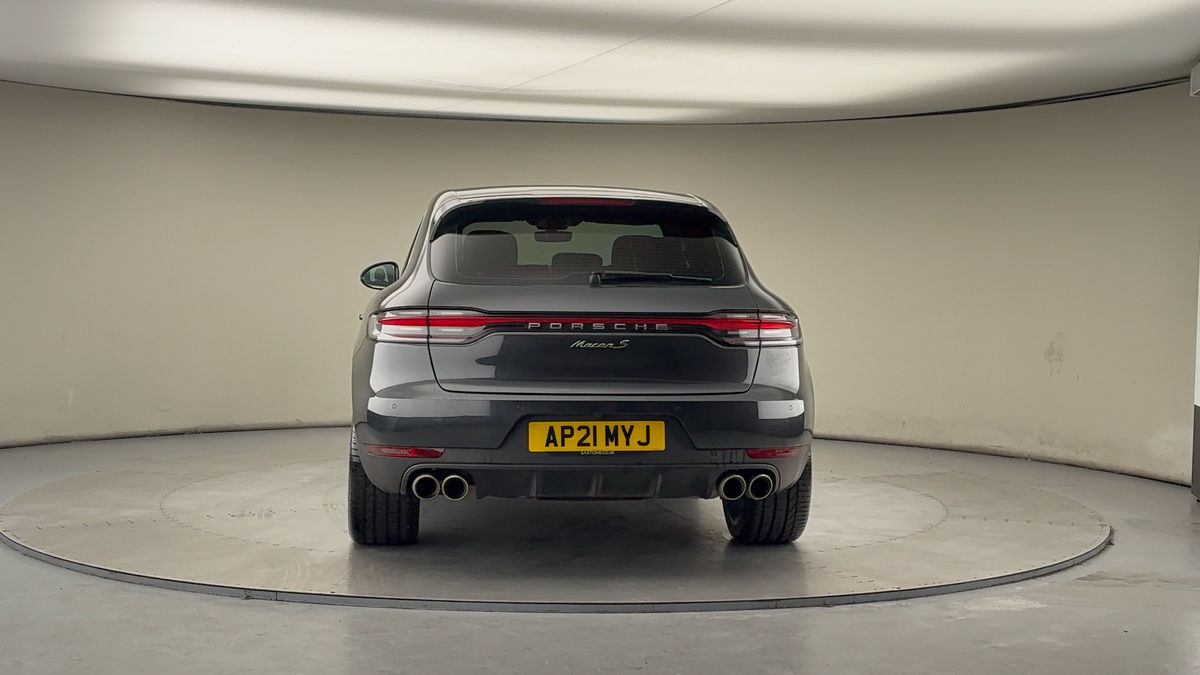 More views of Porsche Macan