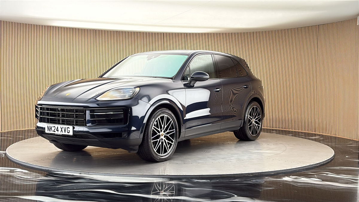 More views of Porsche Cayenne