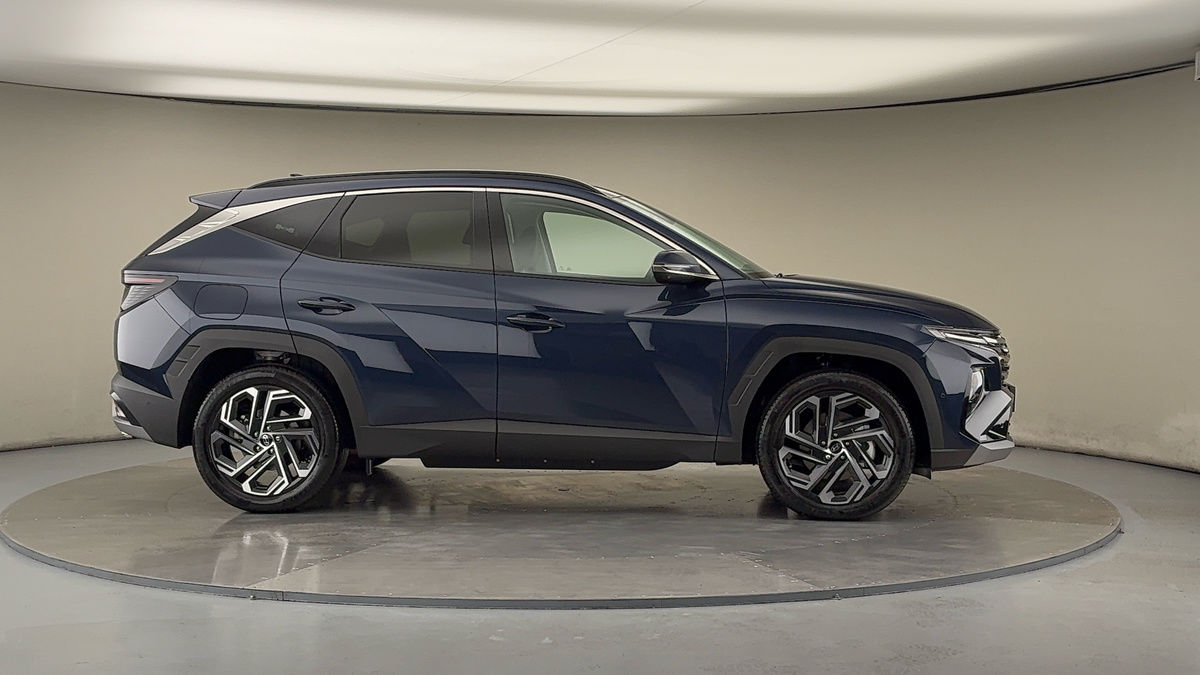 More views of Hyundai TUCSON