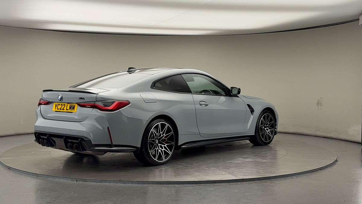 BMW M4 Competition Image 21