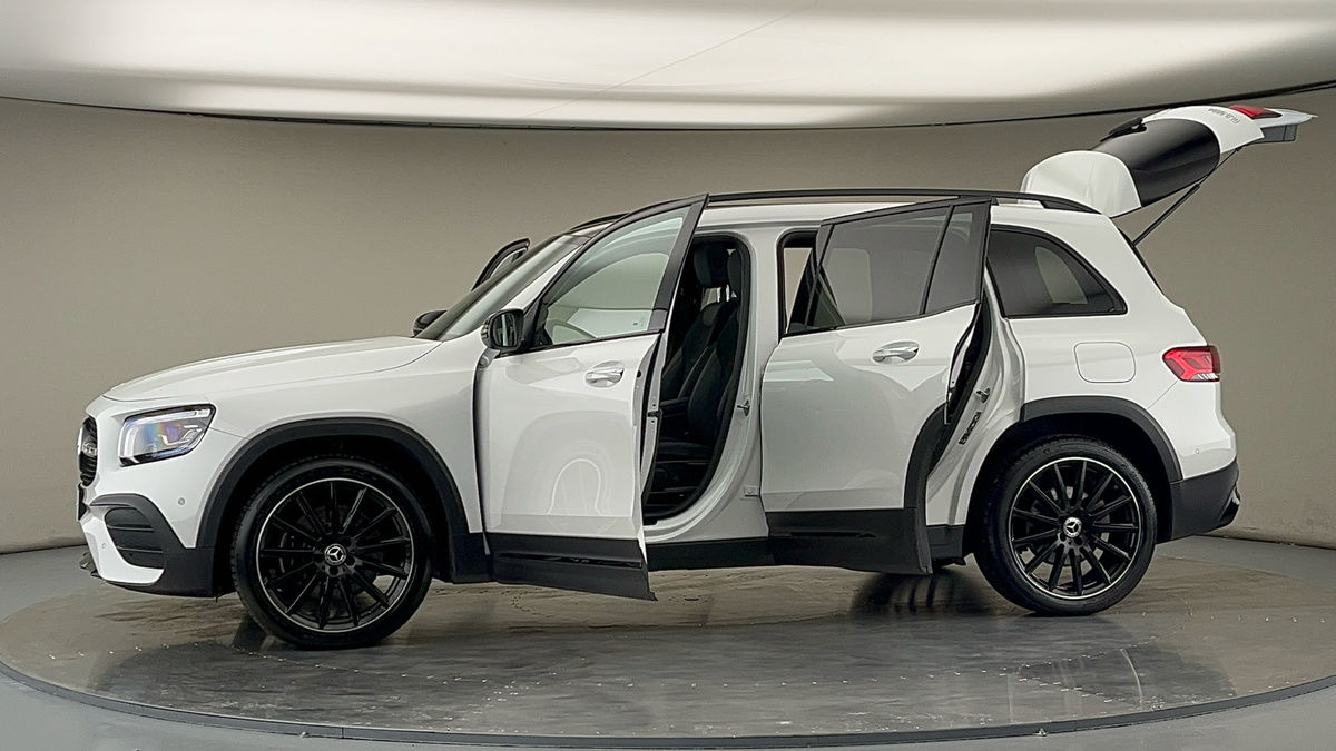 More views of Mercedes-Benz GLB
