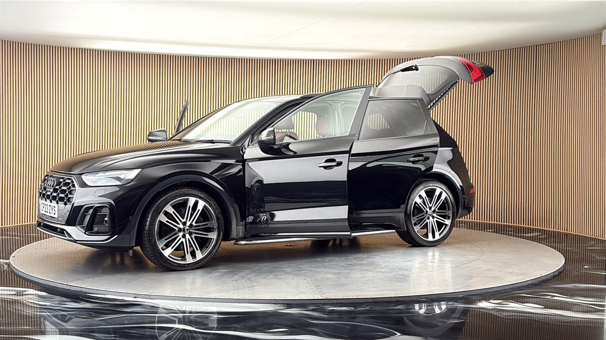 More views of Audi SQ5