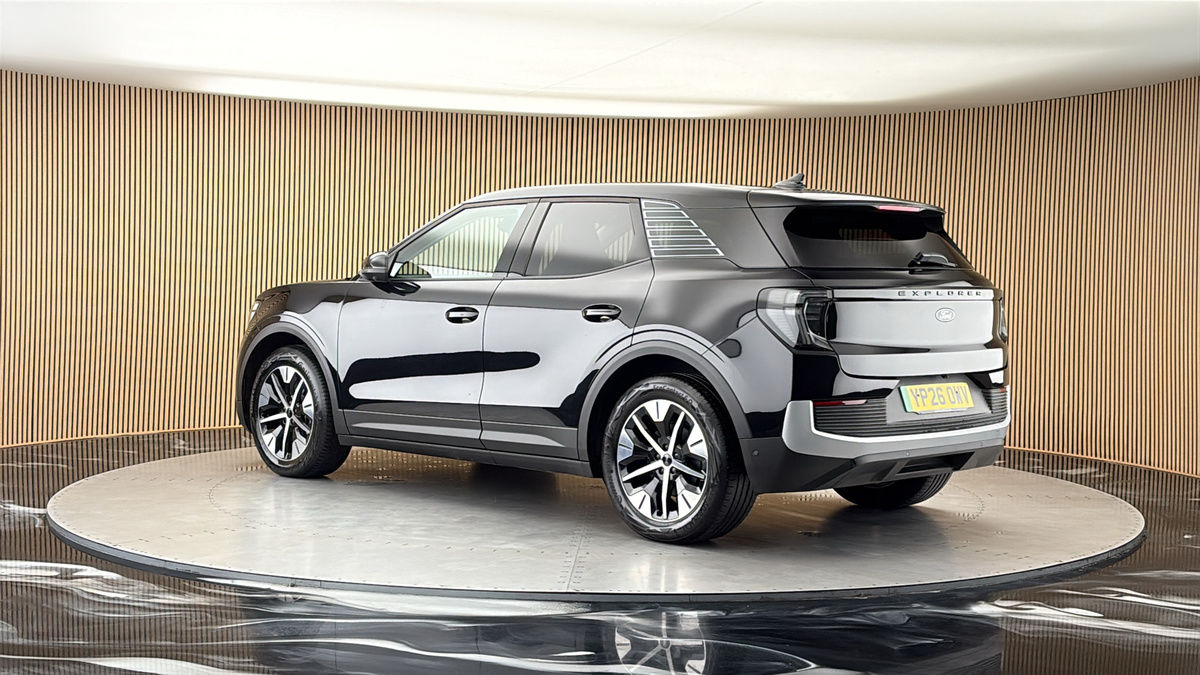 More views of Ford Explorer