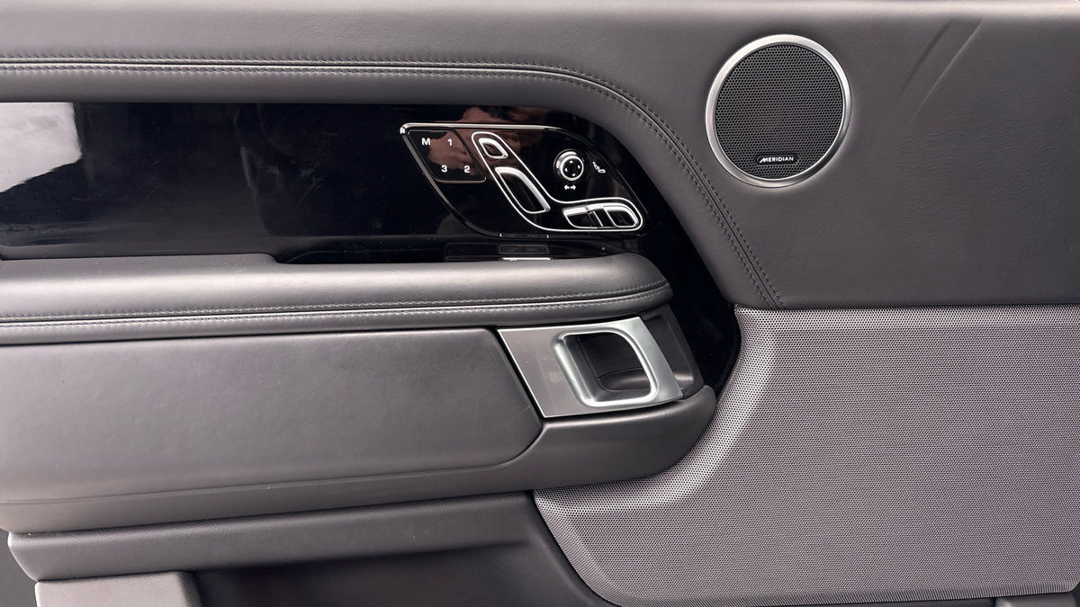 Land Rover Range Rover Image 19