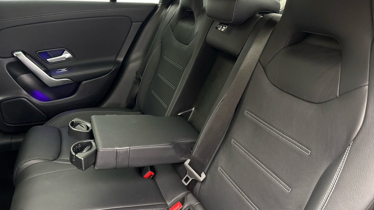 Mercedes-Benz CLA Image 9