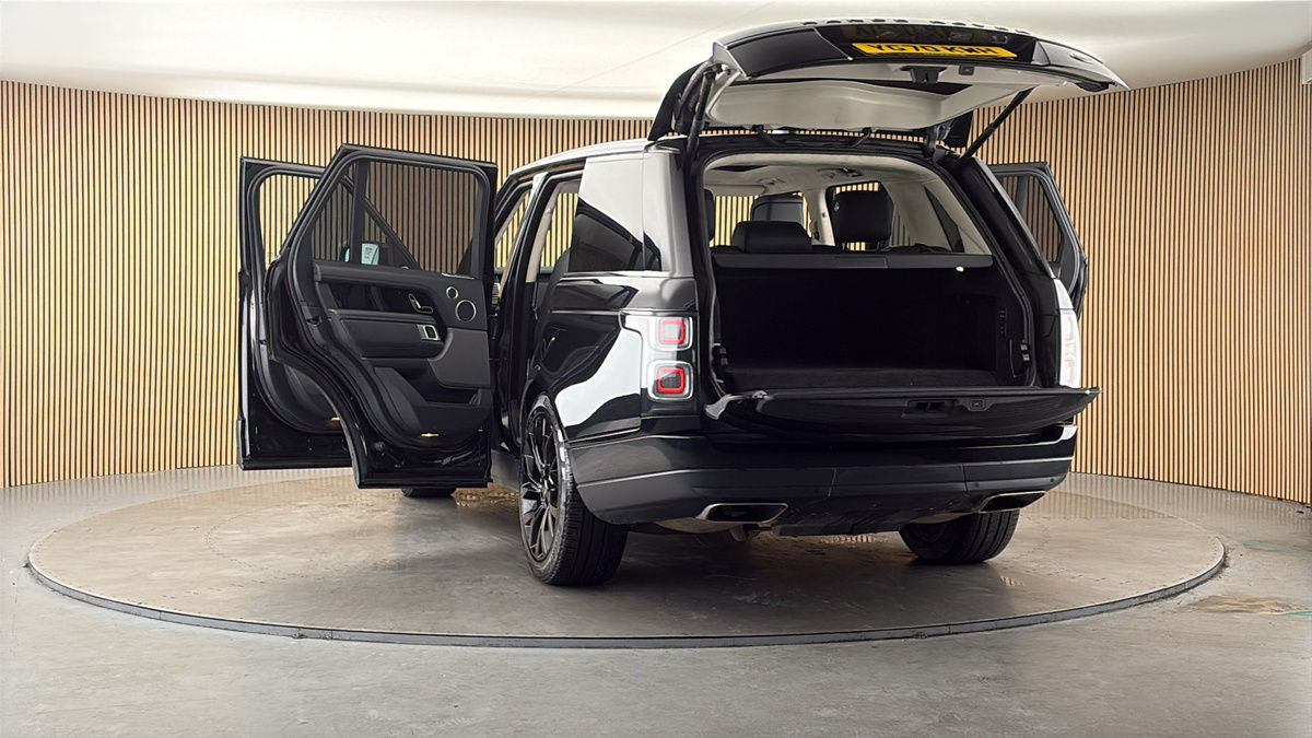 More views of Land Rover Range Rover