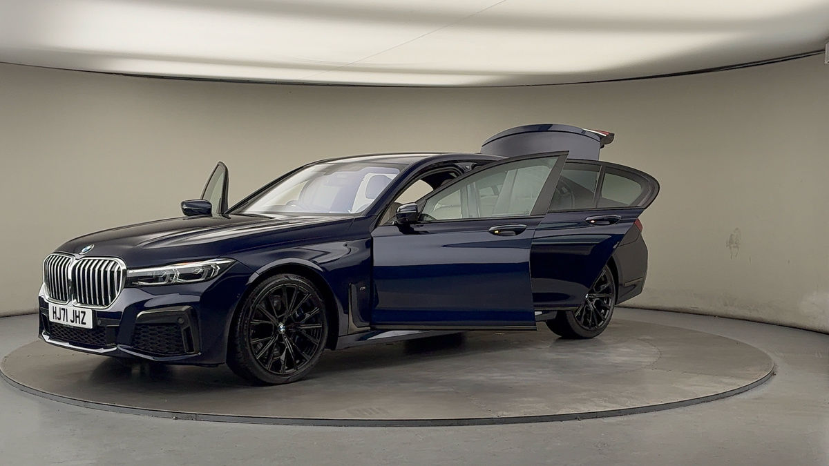 BMW 7 Series Image 22