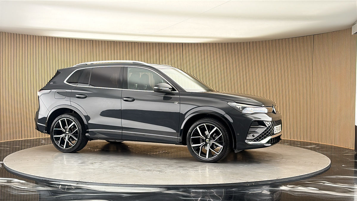 More views of Volkswagen Tiguan