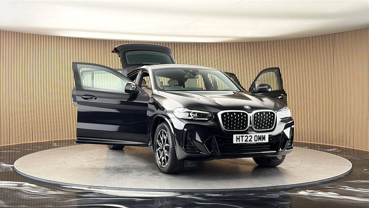 More views of BMW X4
