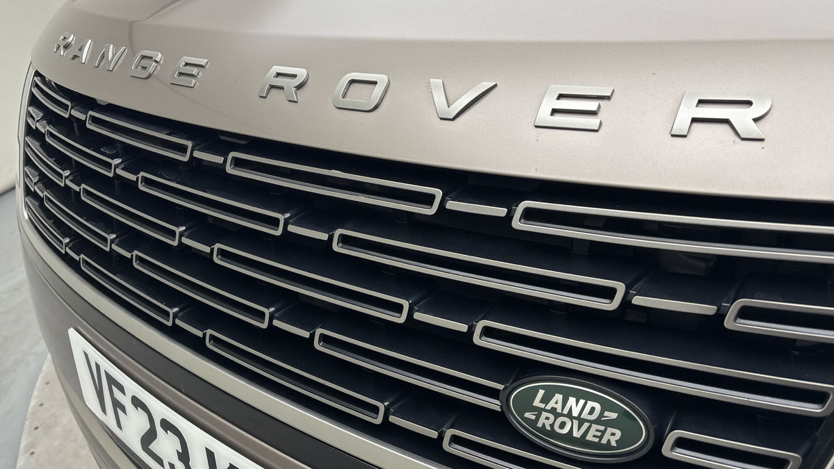Land Rover Range Rover Image 24