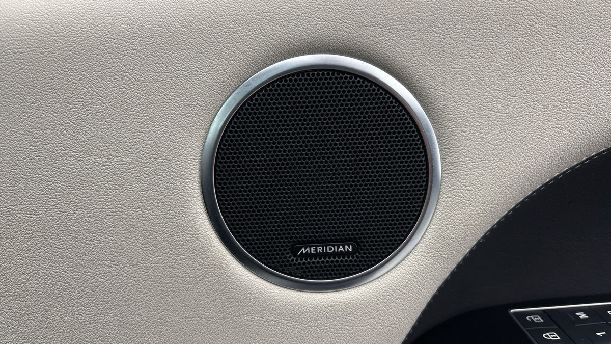 Land Rover Range Rover Sport Image 25