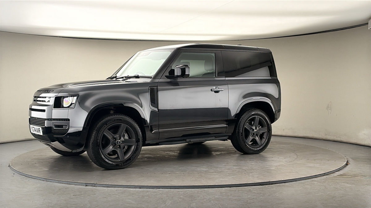 More views of Land Rover Defender 90