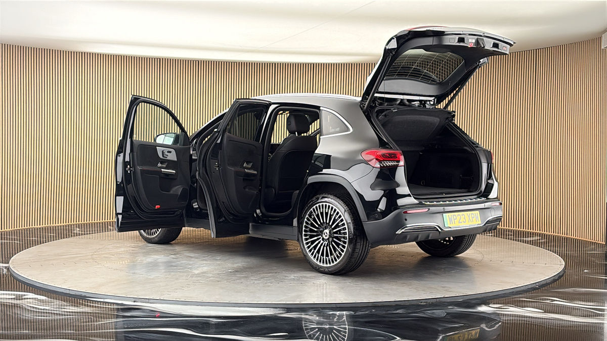 More views of Mercedes-Benz EQA