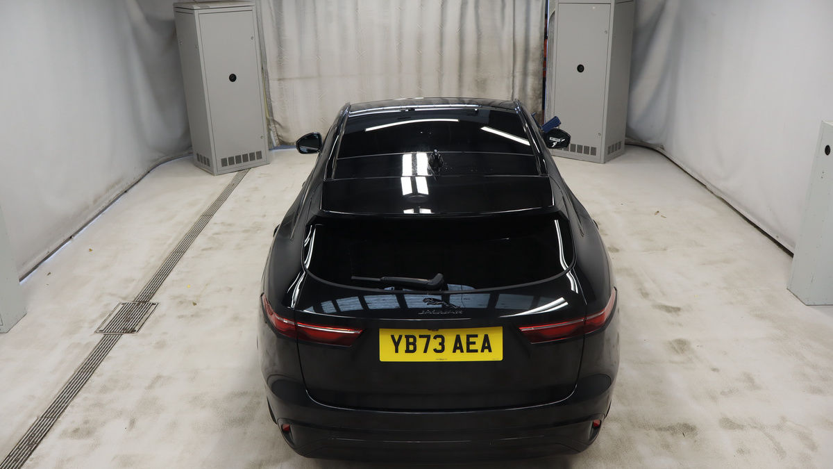 Jaguar F-PACE Image 8