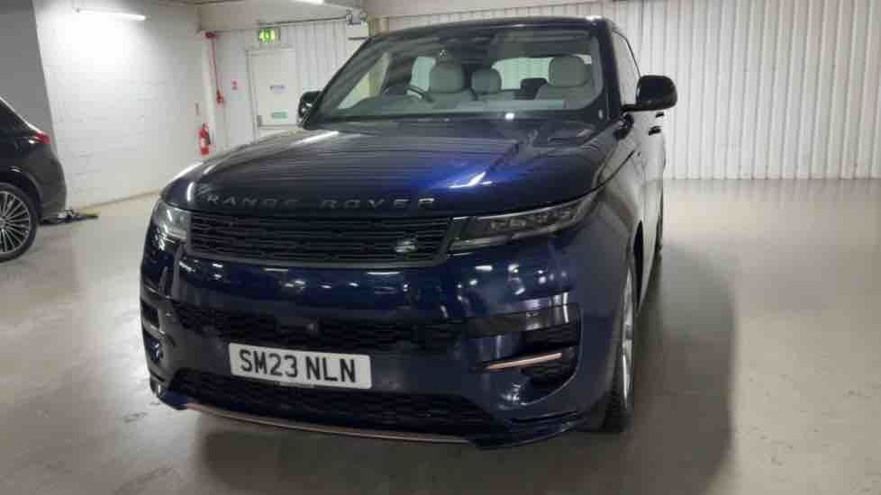 More views of Land Rover Range Rover Sport