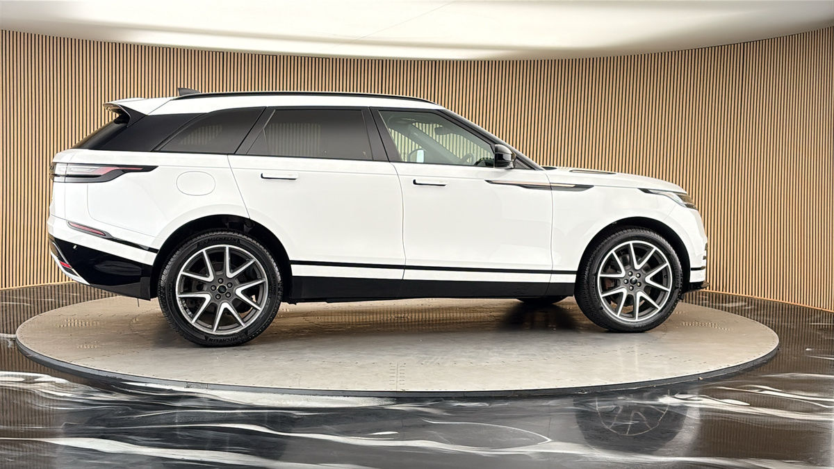 More views of Land Rover Range Rover Velar
