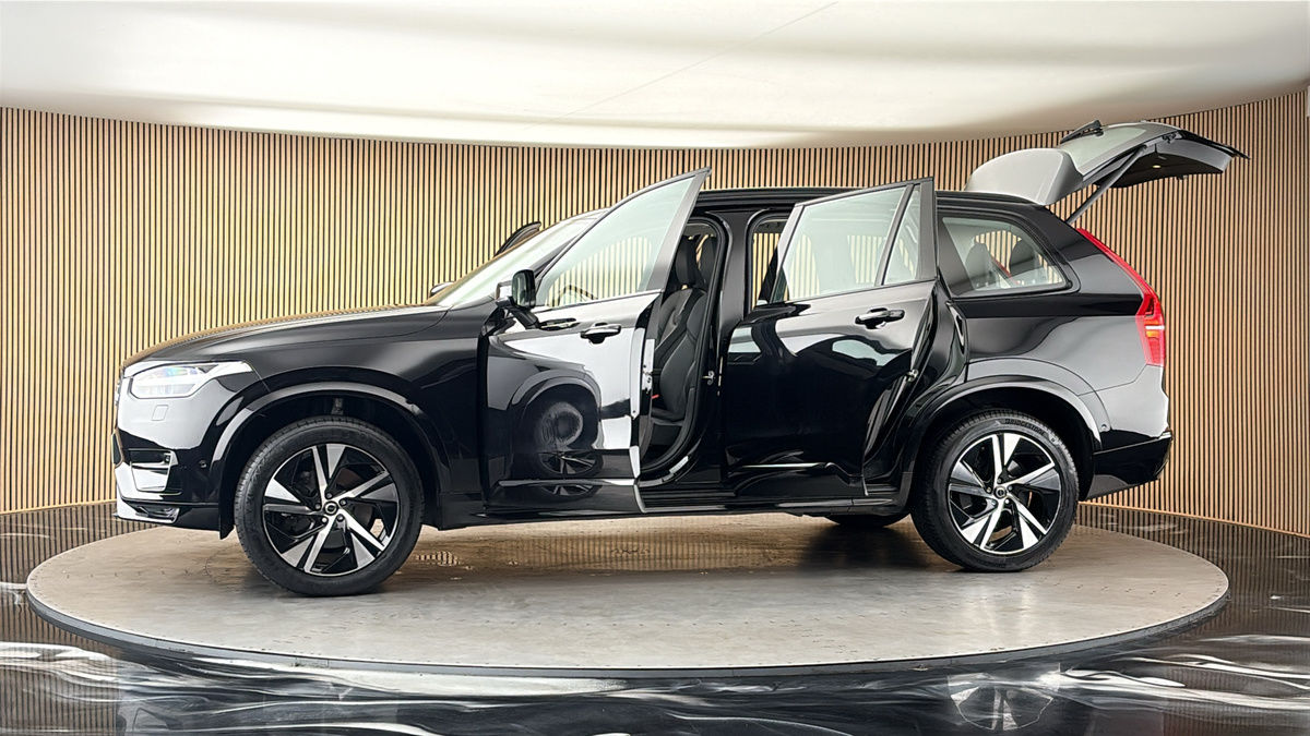 More views of Volvo XC90